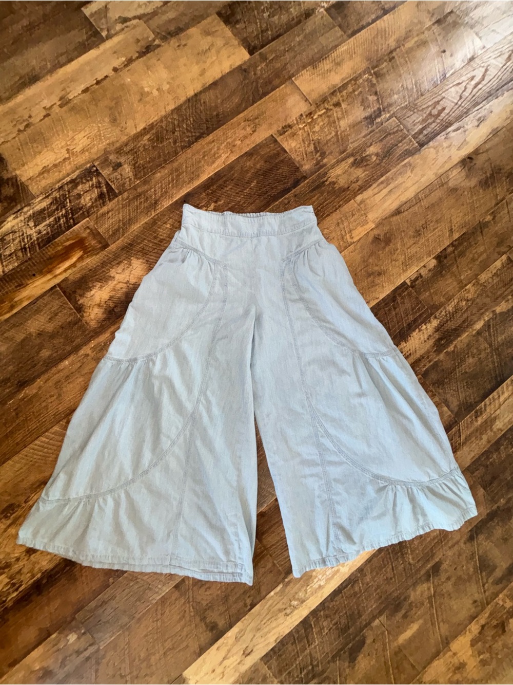 Women's Denim We the Free Elastic Waist Bell Bottoms - Medium - Picture 3 of 5